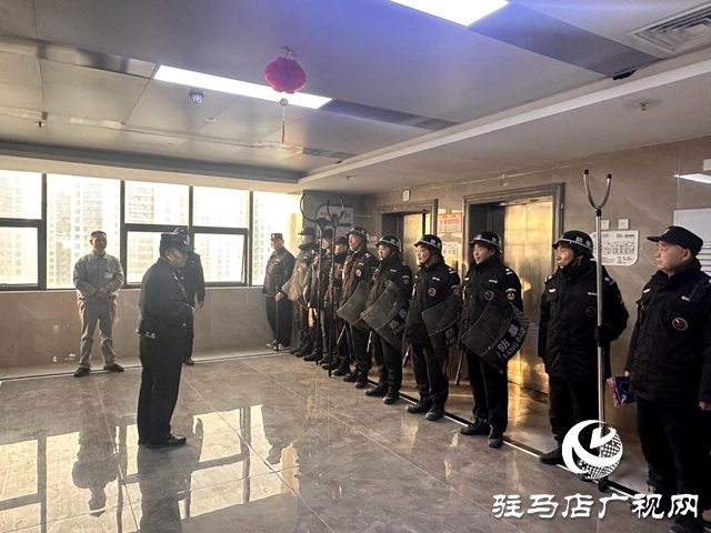 駐馬店市公安局開(kāi)發(fā)區(qū)分局開(kāi)展反恐普法宣傳