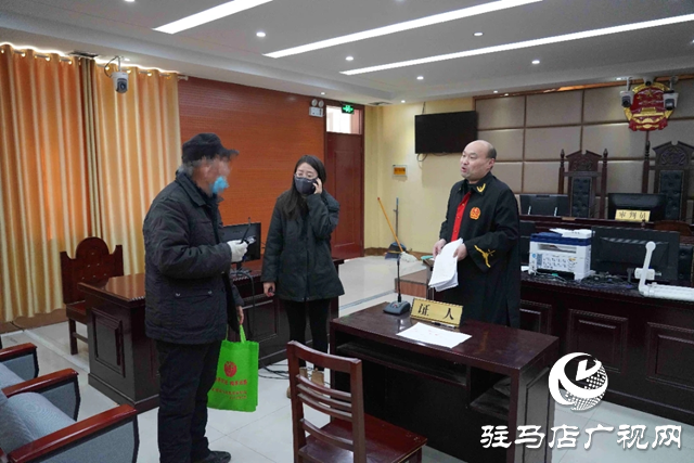 平輿縣人民法院：法官傾心調(diào)解 讓農(nóng)民工安“薪”過(guò)年