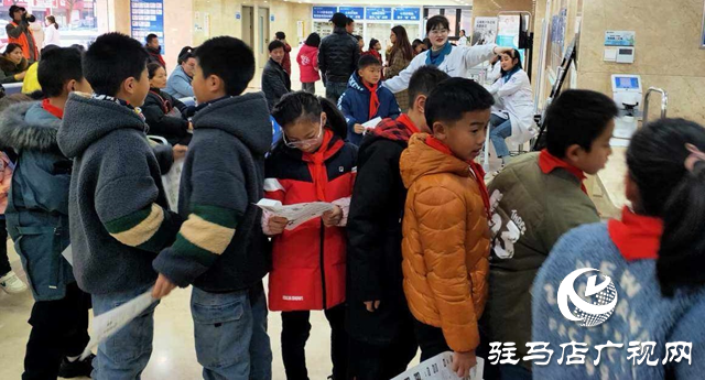 近視低齡化趨勢(shì)明顯 醫(yī)生提醒：近視治療 防大于控