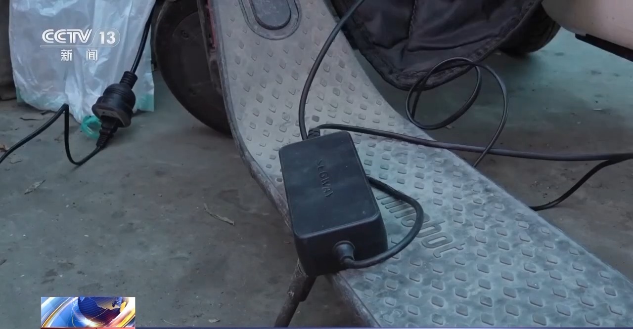 改裝電動車電池危害有多大？消防員現(xiàn)場拆解告訴你答案