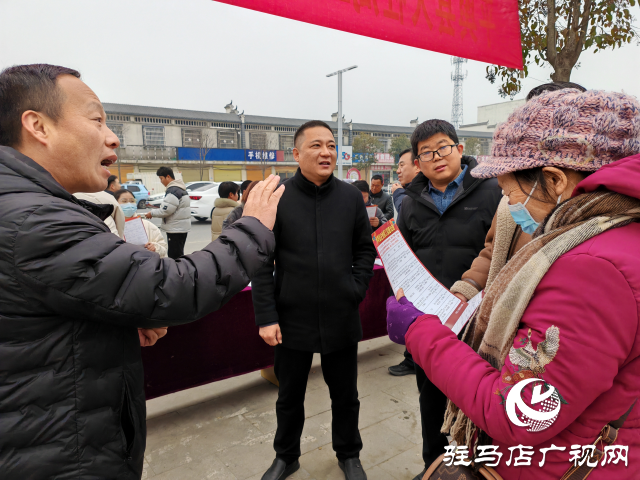 平輿縣人社局開(kāi)展2024年“春風(fēng)行動(dòng)”專場(chǎng)招聘會(huì)
