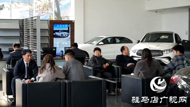 購車券發(fā)放首日 消費(fèi)者購車熱情高漲