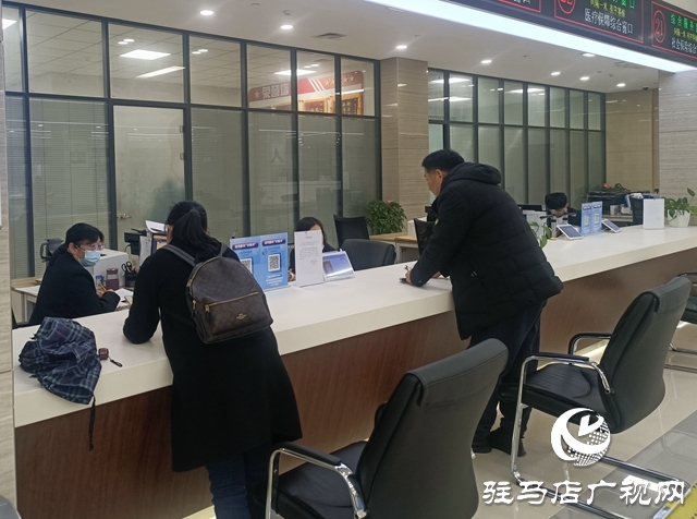 手續(xù)簡(jiǎn)化 報(bào)銷提速！駐馬店生育津貼十日內(nèi)到賬