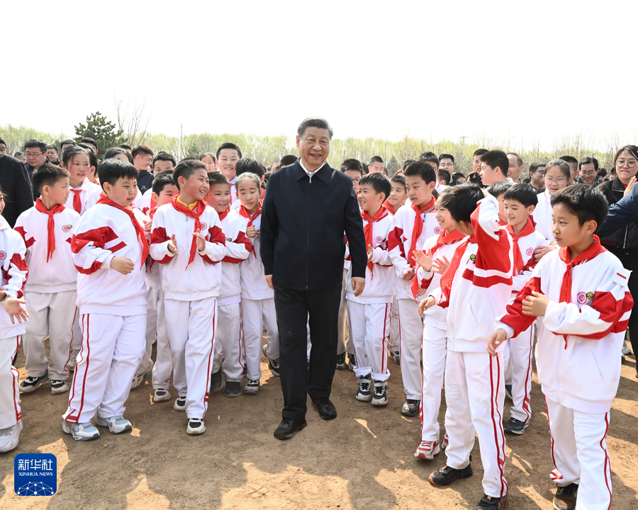 習(xí)近平在參加首都義務(wù)植樹活動時(shí)強(qiáng)調(diào) 全民植樹增綠 共建美麗中國