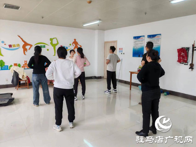 駐馬店經(jīng)濟(jì)開發(fā)區(qū)開源辦事處開展“愛國衛(wèi)生月”系列健身活動