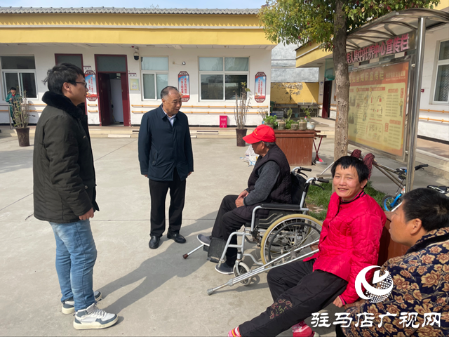 中國(guó)殘聯(lián)副主席張銀良深入驛城區(qū)胡廟鄉(xiāng)、蟻蜂鎮(zhèn)重度殘疾人集中托養(yǎng)中心看望殘疾人并檢查指導(dǎo)安全管理工作