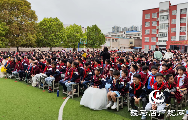 駐馬店市第二十三小學組織開展第二屆校園英語節(jié)