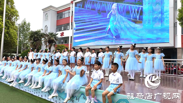 駐馬店市第二十三小學組織開展第二屆校園英語節(jié)