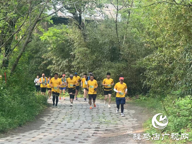 2024中國(guó)山地馬越野系列賽鳴槍開(kāi)跑