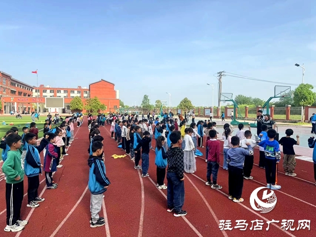 駐馬店市舞蹈家協(xié)會開展文藝志愿服務(wù)活動(dòng)