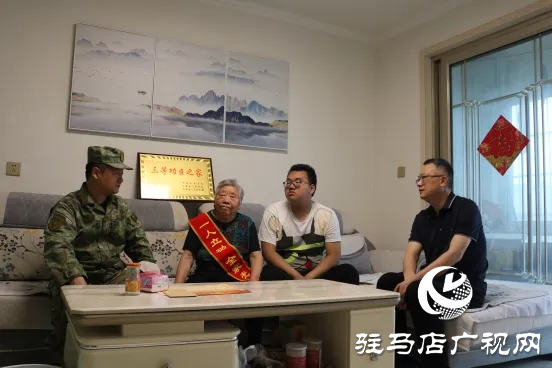 汝南縣開展軍地聯(lián)合送喜報(bào)活動