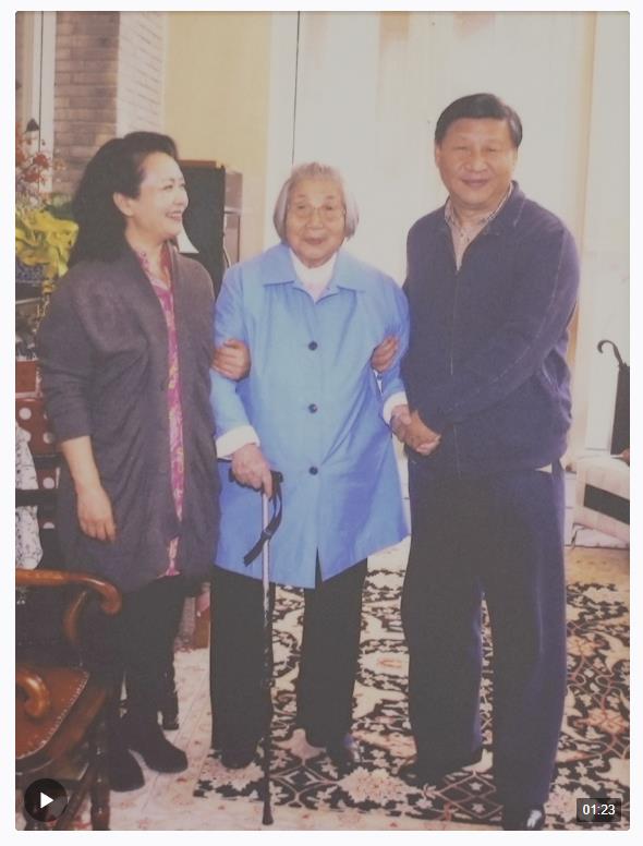 時政微視頻丨誰言寸草心，報得三春暉