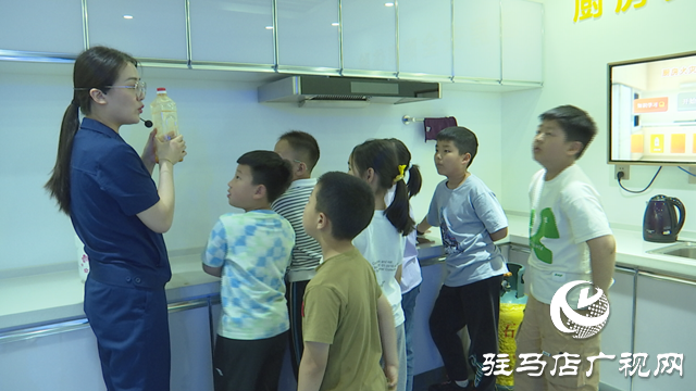 駐馬店市工人文化宮舉行消防安全小衛(wèi)士親子體驗活動