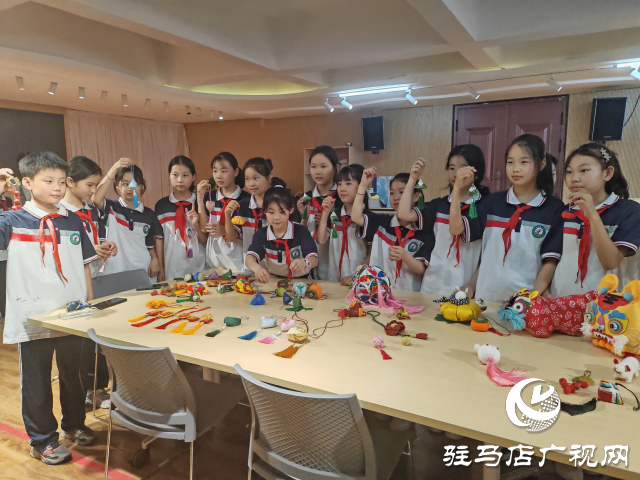 張春華:香包制作進校園 當好非遺文化傳播者