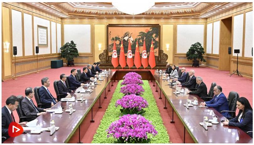 習(xí)近平同突尼斯總統(tǒng)賽義德會談