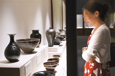 去國(guó)博，品建盞