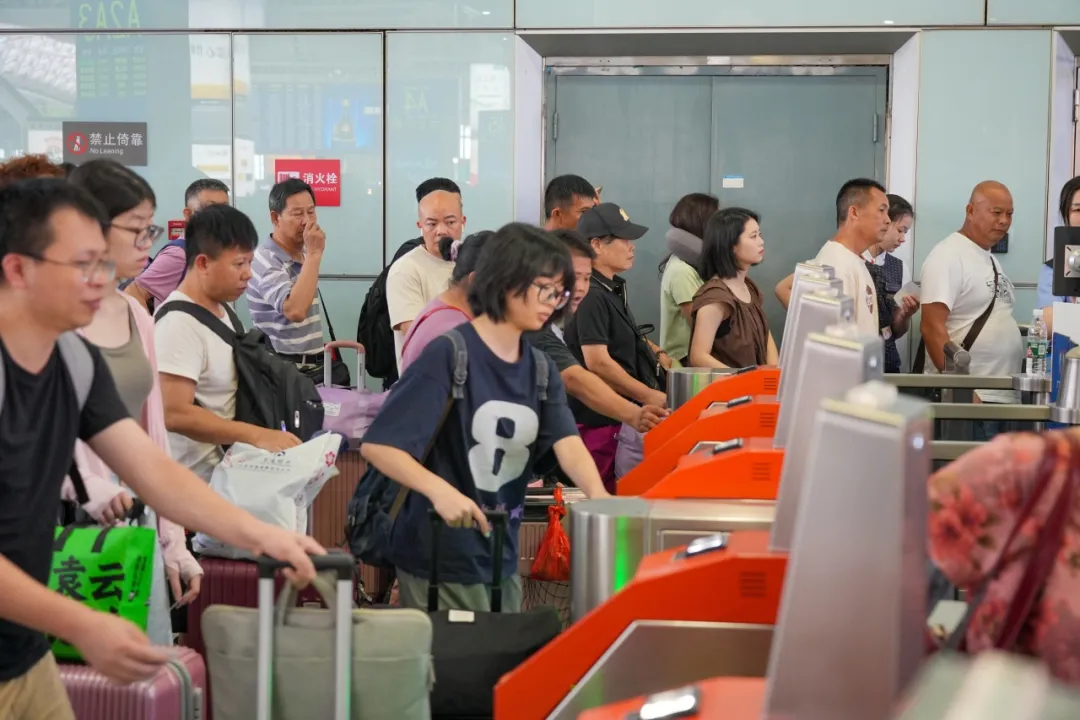 應屆畢業(yè)生，還能享受學生優(yōu)惠票嗎？