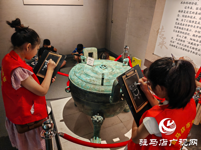 童心巧手繪文物 博物館里趣多多