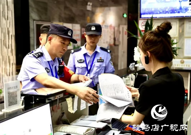 駐馬店:夏夜治安巡查宣防 筑牢平安防線