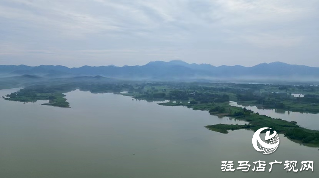 駐馬店板橋水庫(kù)：湖光山色映畫(huà)屏