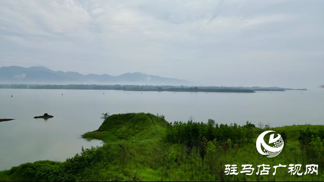 駐馬店板橋水庫(kù)：湖光山色映畫(huà)屏