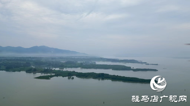 駐馬店板橋水庫(kù)：湖光山色映畫(huà)屏