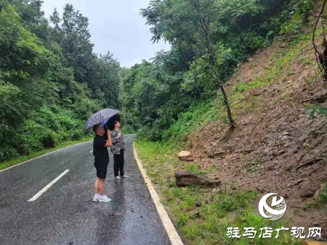 確山縣石滾河鎮(zhèn)：防汛一線黨旗飄揚 同心協(xié)力盡顯擔當