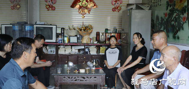 泌陽(yáng)縣：愛(ài)心企業(yè)捐贈(zèng)獎(jiǎng)學(xué)金 助力學(xué)子圓夢(mèng)北大