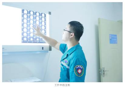 一趟列車，他三次出手！