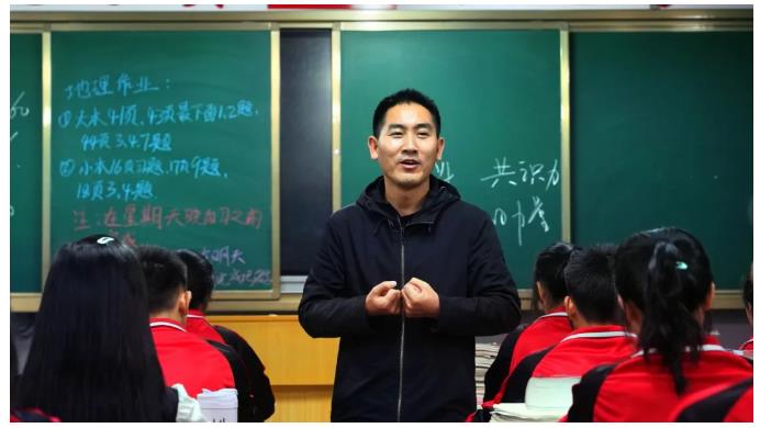 全國“最美教師”劉秀祥：我愿做大山深處孩子的守夢人 | 我與教育強國共成長