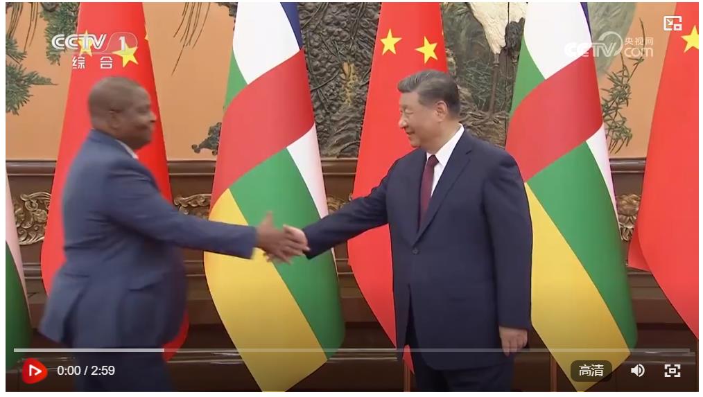 習近平會見中非總統(tǒng)圖瓦德拉
