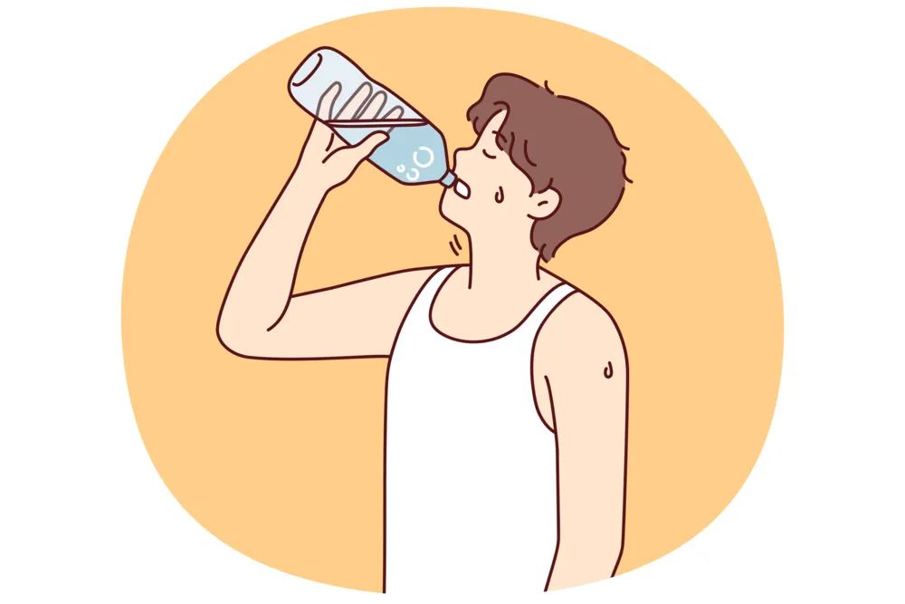 別等渴了再喝水，那就晚了！這些喝水誤區(qū)不懂危害很大……