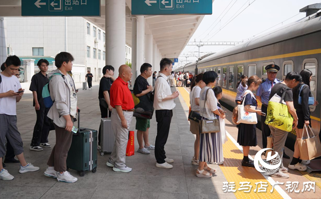 國(guó)慶黃金周假期 駐馬店車務(wù)段預(yù)計(jì)發(fā)送旅客25.28萬人次