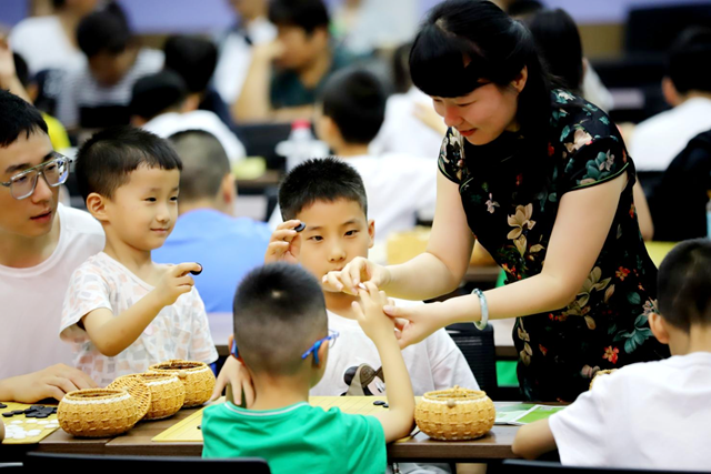 任亮：傳承圍棋文化 書(shū)寫(xiě)無(wú)悔人生