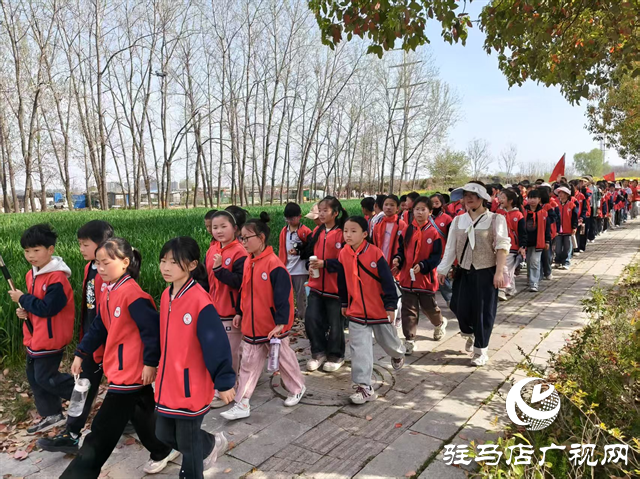  駐馬店市第二十八小學(xué)開展“走進(jìn)春天擁抱自然”主題實(shí)踐活動