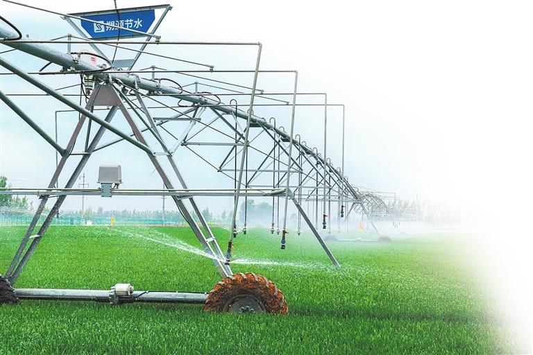 河南省已累計抗旱澆麥3630萬畝次 盡早澆足 為麥解渴