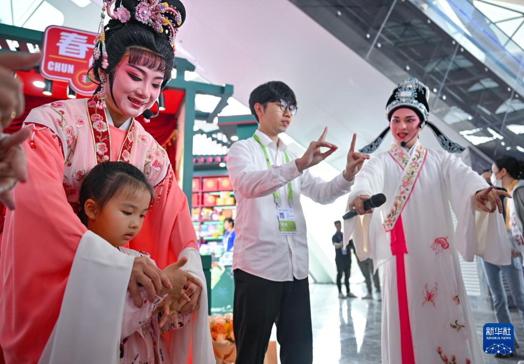 非遺加持，國(guó)潮消費(fèi)信心拉滿