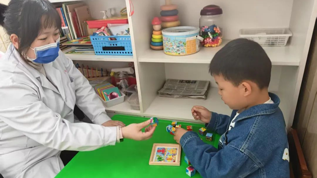 駐馬店市第一人民醫(yī)院發(fā)育行為兒科助力個(gè)性化康復(fù)訓(xùn)練，提升兒童構(gòu)音準(zhǔn)確性