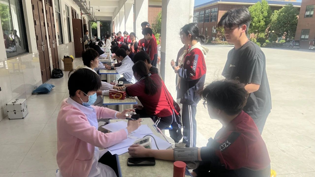 體檢進(jìn)校園，健康伴成長(zhǎng)——駐馬店市中醫(yī)院開展2025年春季學(xué)生健康體檢活動(dòng)
