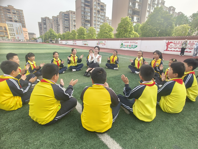 “育”見未來·名師風采丨劉田田：春風化雨育桃李 微光致遠守初心