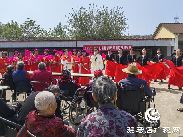 香山社區(qū)開展主題黨日志愿服務活動