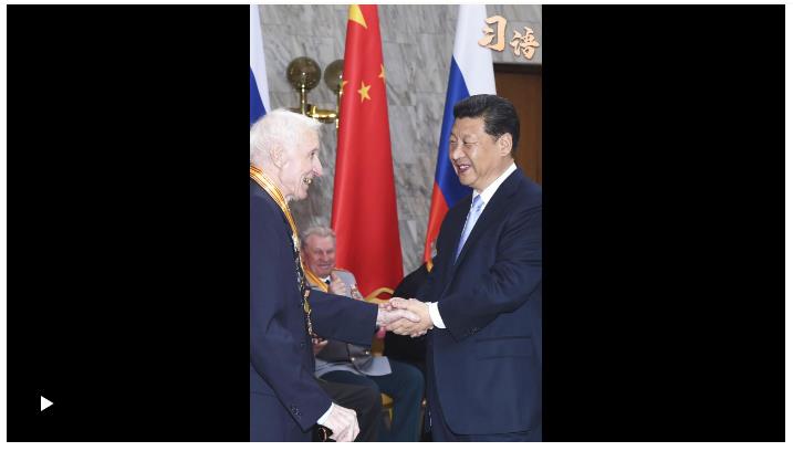 習(xí)語(yǔ)丨“老戰(zhàn)士們的錚錚鐵骨和堅(jiān)毅神情我至今難忘”