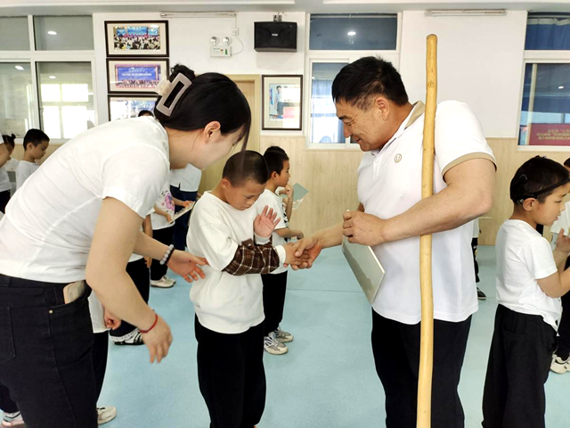 溫情助殘踐初心 大愛無(wú)聲潤(rùn)童心