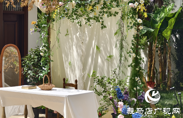鬧市藏秘境  園林餐廳重構(gòu)都市慢時(shí)空