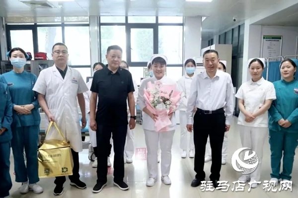 平輿縣衛(wèi)健體委、縣人民醫(yī)院“5·12”護士節(jié)慰問一線護理人員