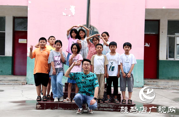 平輿縣萬冢鎮(zhèn)湯嶺小學教師王笑寒：鄉(xiāng)村教育的初心與遠方 