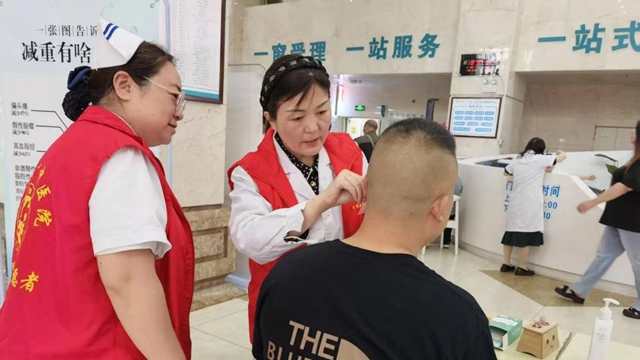  駐馬店市中醫(yī)院開(kāi)展全民營(yíng)養(yǎng)周義診活動(dòng)