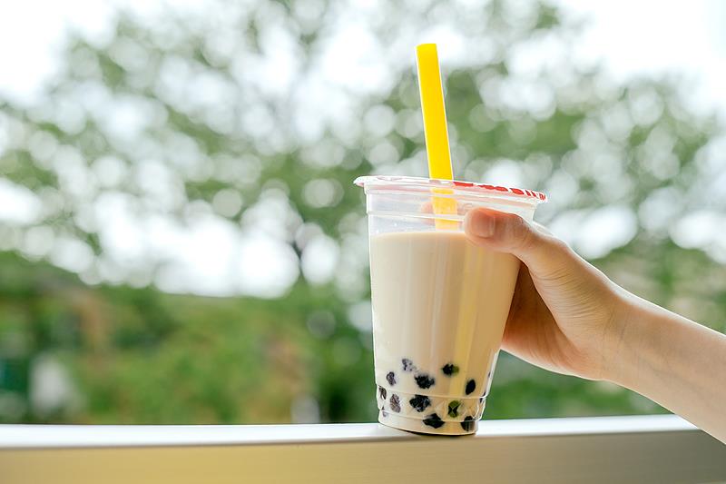 奶茶真的最好在2小時(shí)內(nèi)喝完！否則……