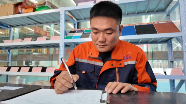 全國勞動模范李亞光：匠心筑夢扎根防水一線 創(chuàng)新工藝破解施工難題