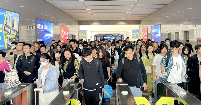 “三夏”時節(jié) 駐馬店車務(wù)段精準施策助力務(wù)工人員返鄉(xiāng)生產(chǎn)